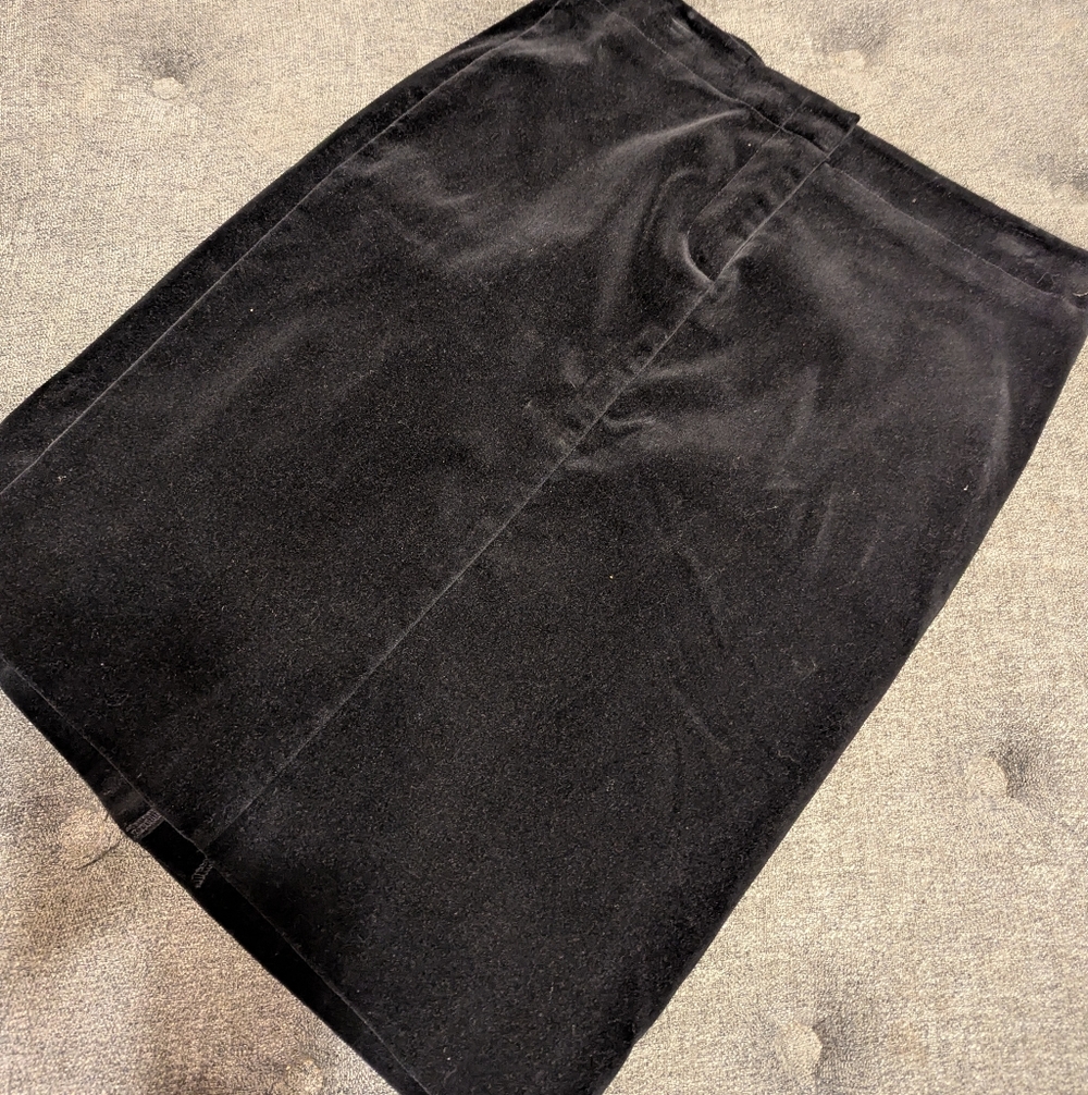 CONTEXT Black Velvet Skirt Knee Length Stretch Holiday Size 16